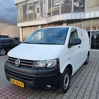 Volkswagen Transporter 2015 në shitje