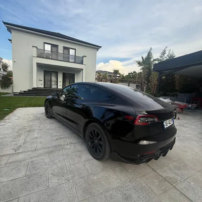 Tesla Model 3 2023