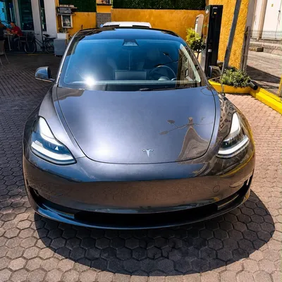 Tesla Model 3 2023