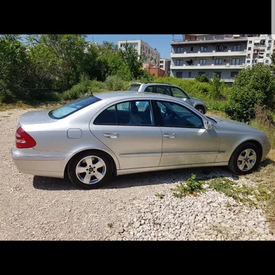 Mercedes-Benz E-class 2004 në shitje
