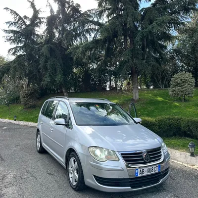 Volkswagen Touran 2007 në shitje