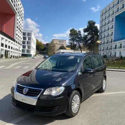 Volkswagen Touran 2010 në shitje