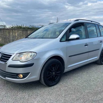 Volkswagen Touran 2007 në shitje