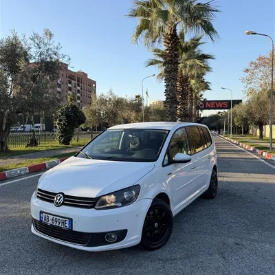 Volkswagen Touran 2012 në shitje