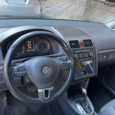 Volkswagen Touran 2013 në shitje