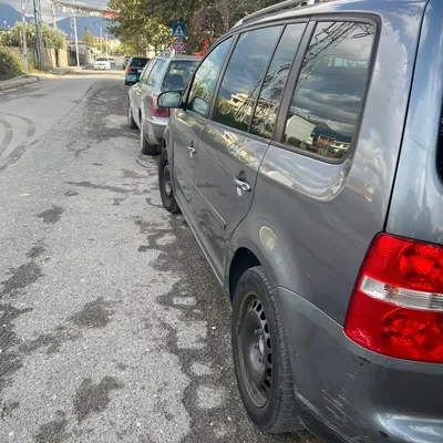 Volkswagen Touran 2005 në shitje