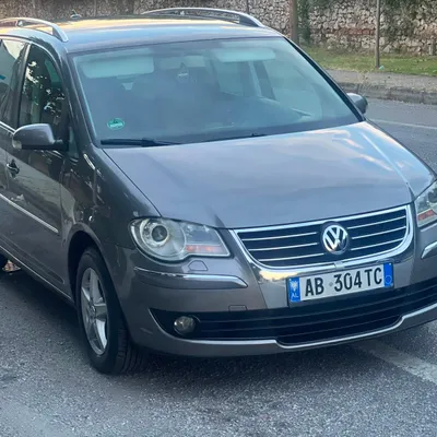 Volkswagen Touran 2007 në shitje