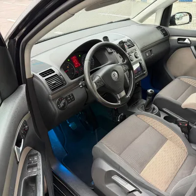Volkswagen Touran 2008 në shitje