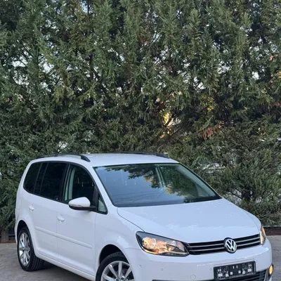 Volkswagen Touran 2012 në shitje