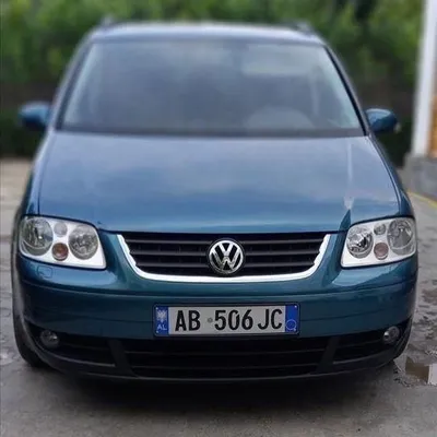 Volkswagen Touran 2005 në shitje
