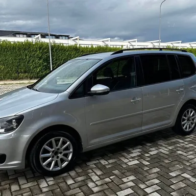 Volkswagen Touran 2010 në shitje