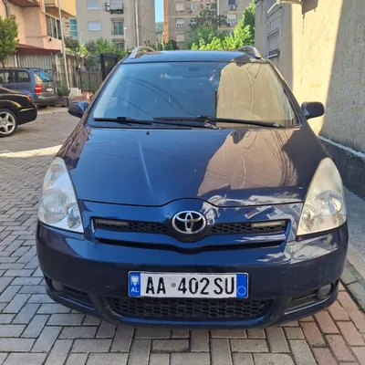Toyota Corolla Verso 2006 në shitje