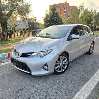 Toyota Auris 2013 në shitje