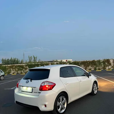 Toyota Auris 2011 në shitje