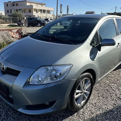 Toyota Auris 2010 në shitje