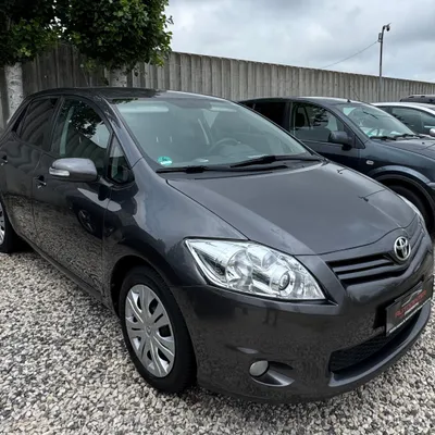 Toyota Auris 2011 në shitje