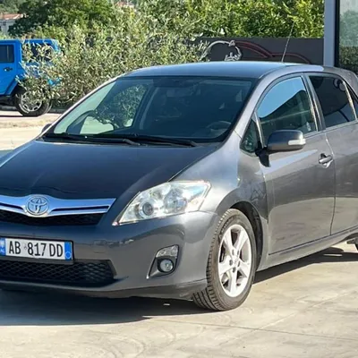 Toyota Auris 2011 në shitje