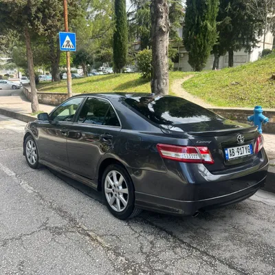 Toyota Camry 2011 në shitje
