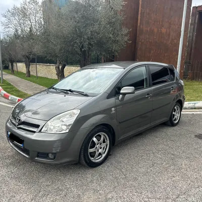 Toyota Corolla Verso 2006 në shitje
