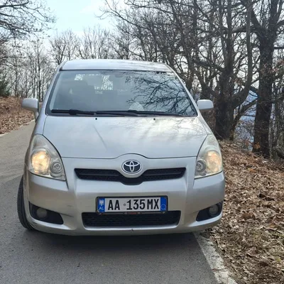 Toyota Corolla Verso 2007 në shitje