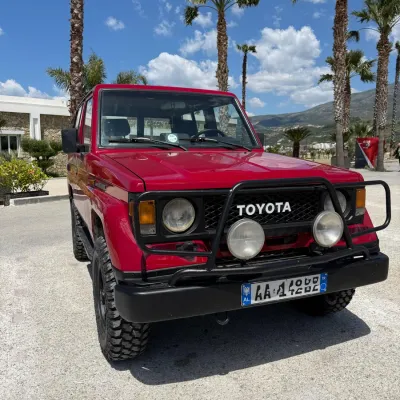 Toyota Land Cruiser 1990 në shitje