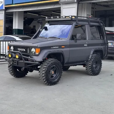 Toyota Land Cruiser