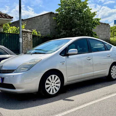 Toyota Prius 2006 në shitje