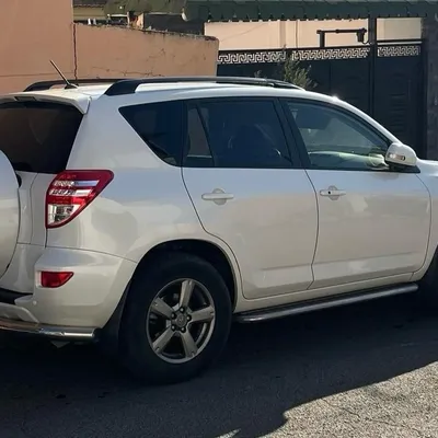 Toyota RAV4 2012 në shitje