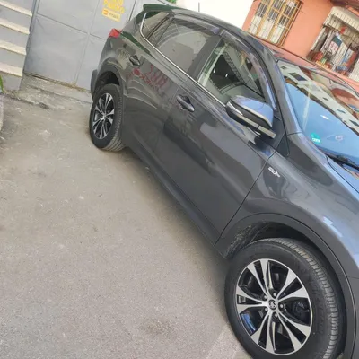 Toyota Fortuner 2016 në shitje