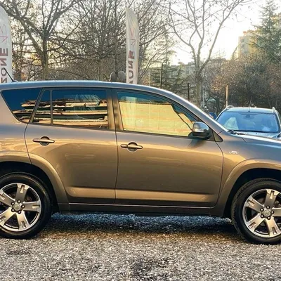 Toyota RAV4 2009 në shitje