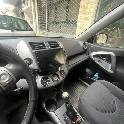 Toyota RAV4 2006 në shitje