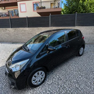 Toyota Verso-S 2013 në shitje