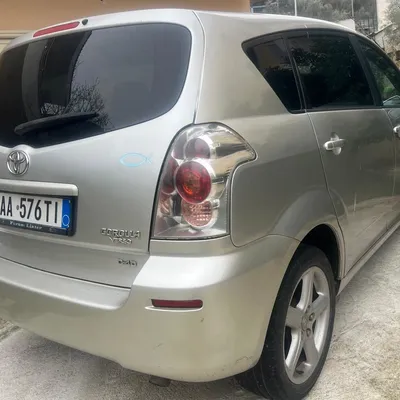 Toyota Corolla Verso 2006 në shitje