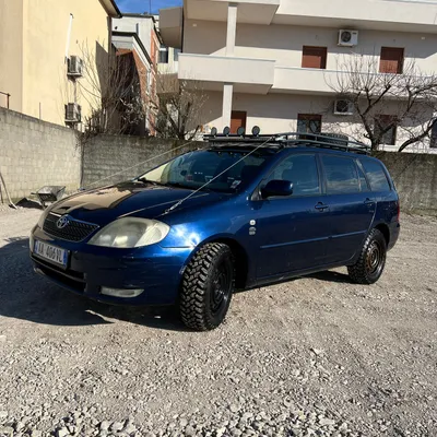 Toyota Corolla 2004 në shitje