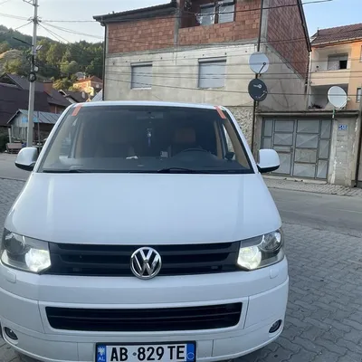 Volkswagen Transporter 2012 në shitje