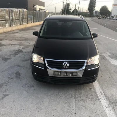 Volkswagen Touran 2009 në shitje