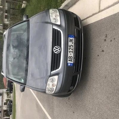 Volkswagen Touran 2005 në shitje