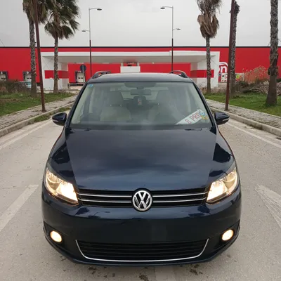 Volkswagen Touran 2011 në shitje