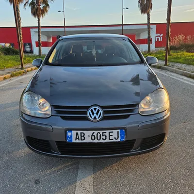 Volkswagen Golf 2006 në shitje