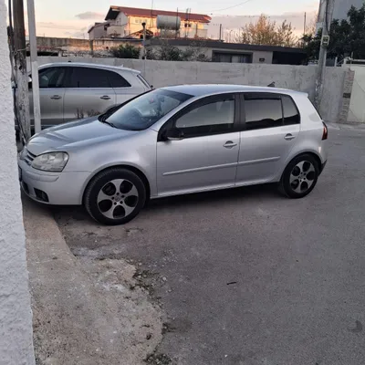 Volkswagen Golf 2007 në shitje