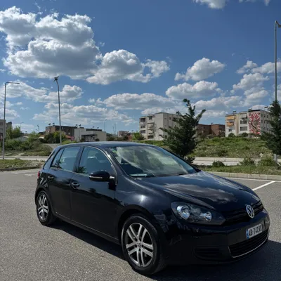 Volkswagen Golf 2010 në shitje
