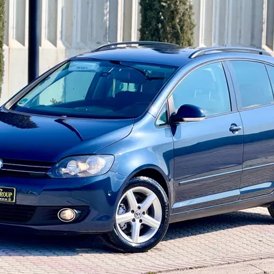 Volkswagen Golf 2012 në shitje