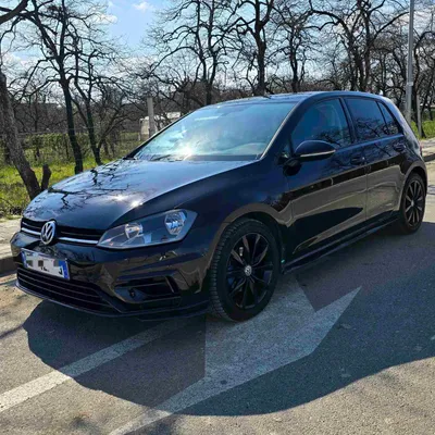 Volkswagen Golf 2014 në shitje