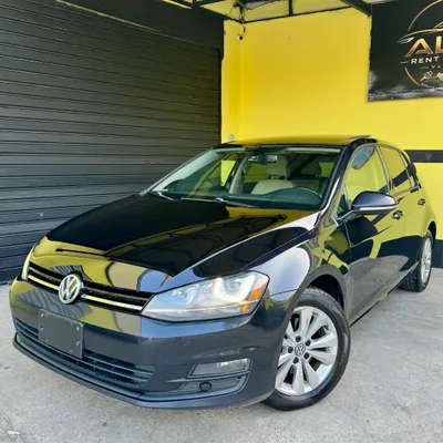 Volkswagen Golf 2015 në shitje