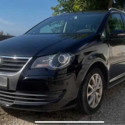 Volkswagen Touran 2010 në shitje