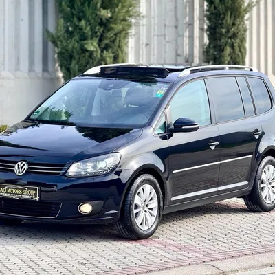 Volkswagen Touran 2011 në shitje