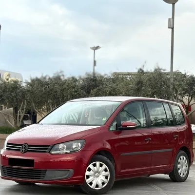 Volkswagen Touran 2011 në shitje