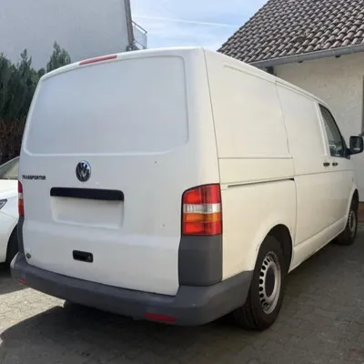 Volkswagen Transporter 2008 në shitje