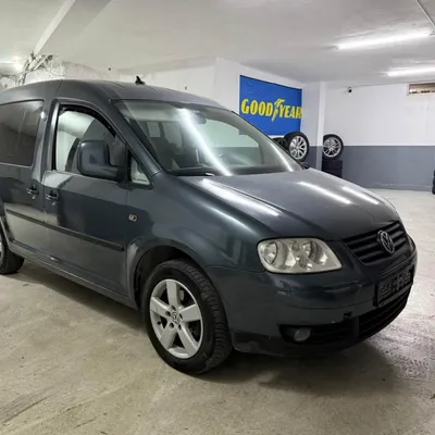 Volkswagen Caddy 2010 në shitje