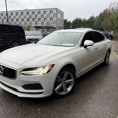 Volvo S90 2017 në shitje